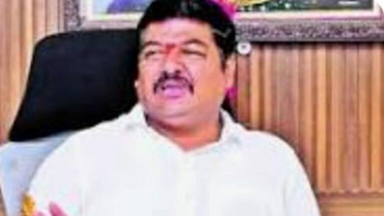 EX MLA