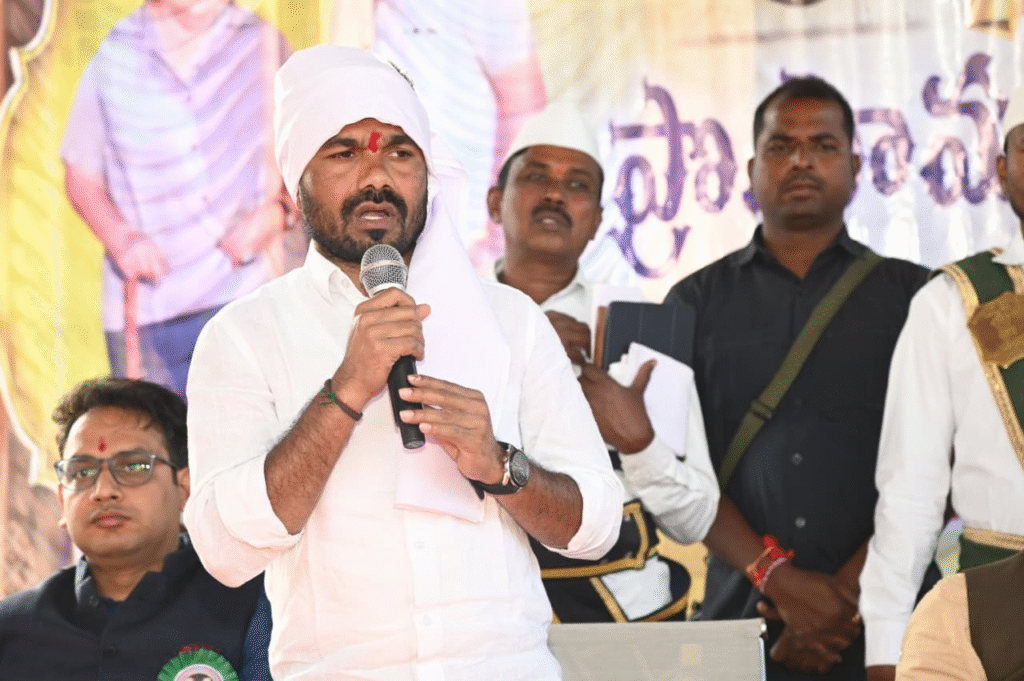 Nizam Sarkar |