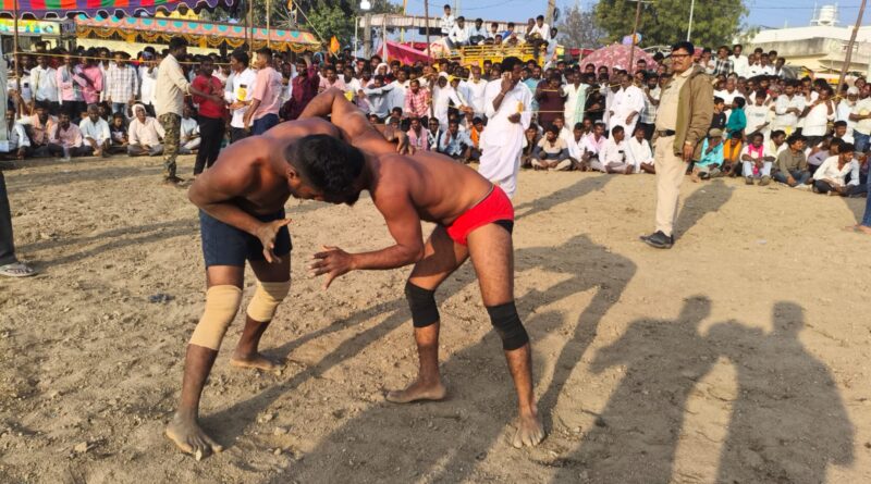 wrestling |