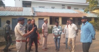 Chennur | బారులు తీరిన ఓటర్లు..