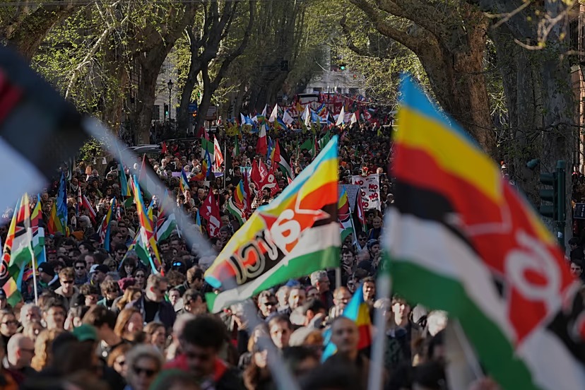 9 మిలియన్ల నిరసనకారులు