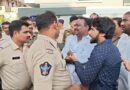 పోలీసులు, పేర్ని కిట్టు మధ్య తీవ్ర వాగ్వాదం..