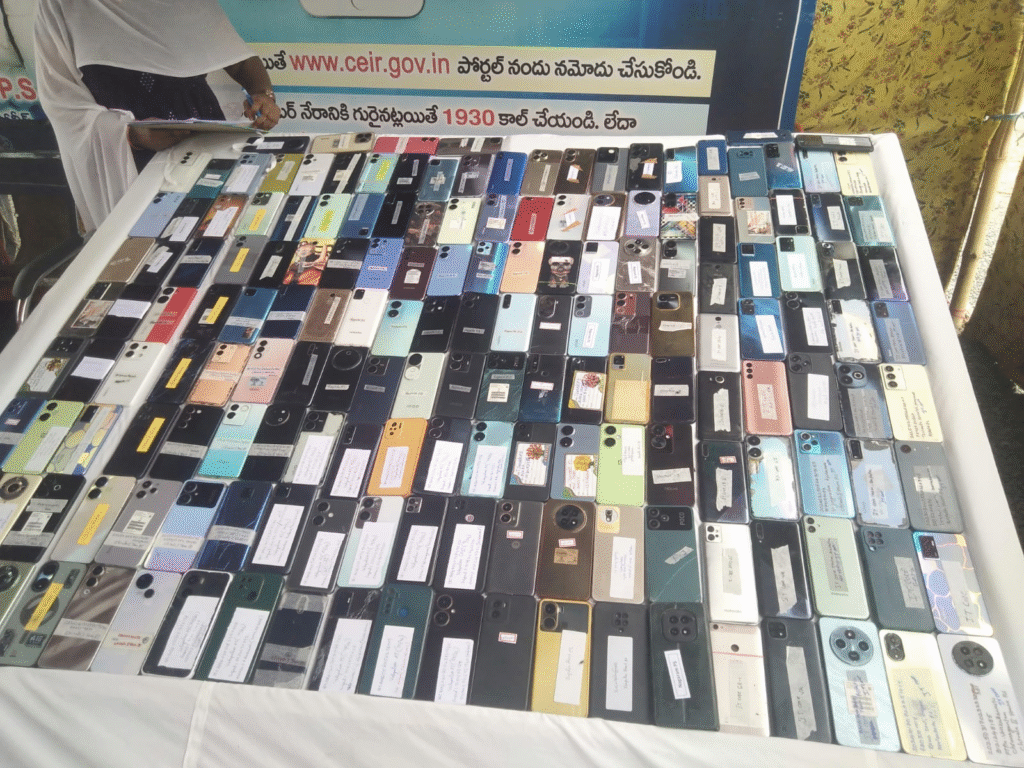 153 mobiles | 