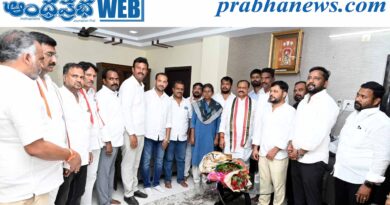 తుమ్మల క్యాంప్ ఆఫీస్ లో మీనాక్షి నటరాజన్, మహేష్కుమార్గౌడ్… తుమ్మల క్యాంప్ ఆఫీస్ లో మీనాక్షి నటరాజన్, మహేష్కుమార్గౌడ్…