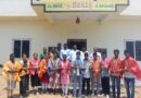 పదో తరగతి టాపర్‌లను సన్మానించిన సర్పంచ్…