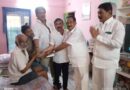 పాత స్నేహానికి నిలువెత్తు నిదర్శనం..!