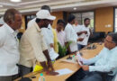రైస్ మిల్లర్ల తీరుపై రైతులు తీవ్ర ఆవేదన.. కలెక్టరేట్‌లో ఫిర్యాదు