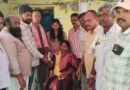 మృతుడి కుటుంబానికి రేషన్ డీలర్లు అండగా..