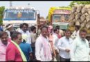 జాతీయ రహదారి పై రైతుల బైఠాయింపు..