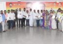 ​లక్కారం క్యాంపు కార్యాలయంలో చెక్కులు పంపిణీ