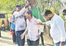 కొనుగోలు కేంద్రం వద్ద రైతు ఆత్మహత్యాయత్నం