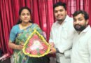 నూతన డీఈఓను కలిసిన బీఆర్ఎస్వీ నాయకులు..
