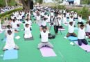 ఉండవల్లి గుహల్లో యోగా సందడి..