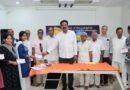 పేద విద్యార్థుల భవిష్యత్తుకు అండగా అనుమోలు వంశవృక్షం