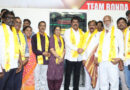 పార్టీలోకి ఆహ్వానిస్తున్న ఎమ్మెల్యే బొండా ఉమా