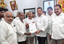 గొల్లపూడిలో రూ.5.04 లక్షల ఎల్‌ఓసీల అందజేత