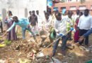 పరిశుభ్రతకు ప్రాధాన్యత ఇవ్వాలి.