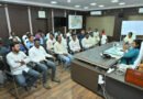 ప్రభుత్వం–ప్రజల మధ్య వారధిగా మీడియా ఉండాలి