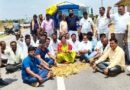 తడిసిన ధాన్యాన్ని వెంటనే కొనుగోలు చేయాలి..
