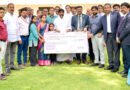 విధి నిర్వహణలో మృతి చెందిన లైన్‌మెన్ కుటుంబానికి రూ.1 కోటి ప్రమాద బీమా